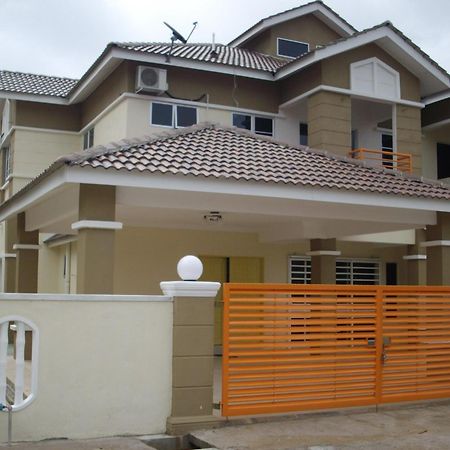 Greenleaf Angsana Homestay Jerantut Bagian luar foto